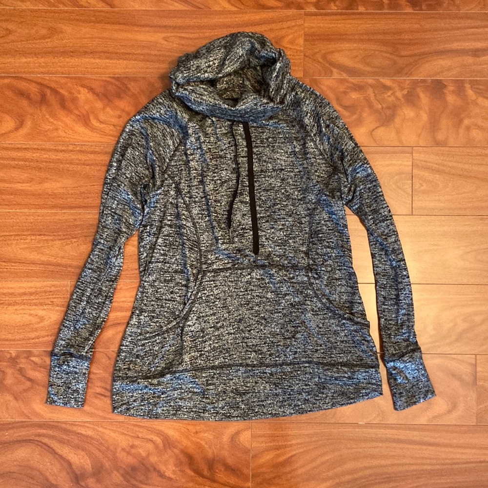 Black women’s Reebok athletic long sleeved top-size large